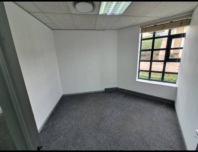 499M² OFFICE TO LET IN SUNNINGHILL